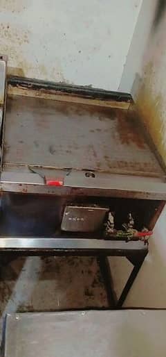 Hot plate in good condition running