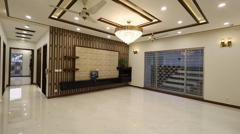 One Kanal House Available For Sale In DHA Phase 6 Block Lahore 10
