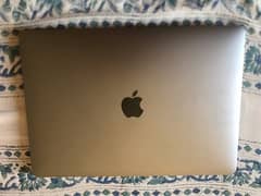MacBook PRO 13 Inch Four Thunderbolt 3 Ports
