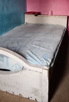 single bed with metres