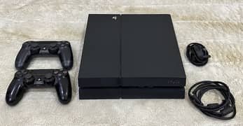 PS4 (500 GB) almost new