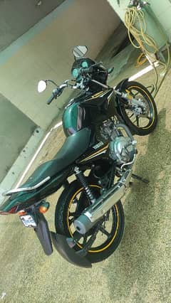 Yamaha YBR125 2021