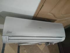 Haier air conditioner 1.5 ton like brand new