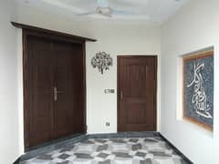 Upper Portion For Grabs In 5 Marla Punjab Coop Housing Society