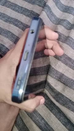 Infinix hot 40 for sale condition new with his box 16 256 ram rom
