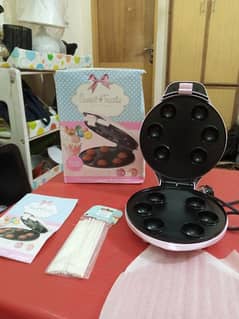 Sweet Treats Cake Pop / Cup Cake Maker, Imported