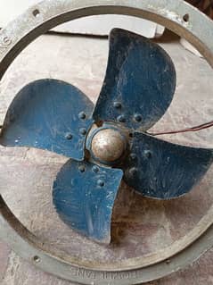12 inch exhaust Fan lush condition