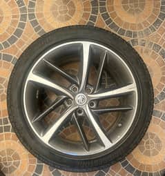 MG HS TYRE AND RIM