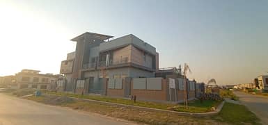 B17 Islamabad 1 kanal Ultra Modern Corner Sun Facing House On Main Double Road Direct Access is available for sale on very reasonable price