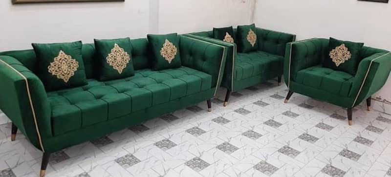 new good looking and good quality  sofa set 0