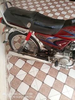 Honda CD 70 Red Color, 2010 Model , well maintained , First Owner.