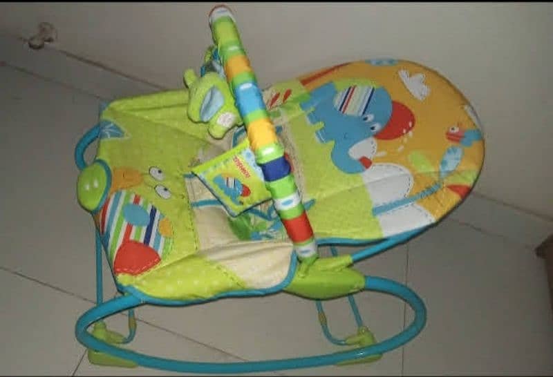 vry gud condition baby rocker 2