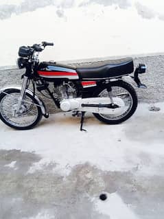 Honda CG 125 complete documents for sale"0327"44"28"446"