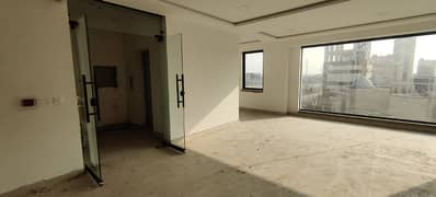 8 Marla Brand New 1st Floor With Lift