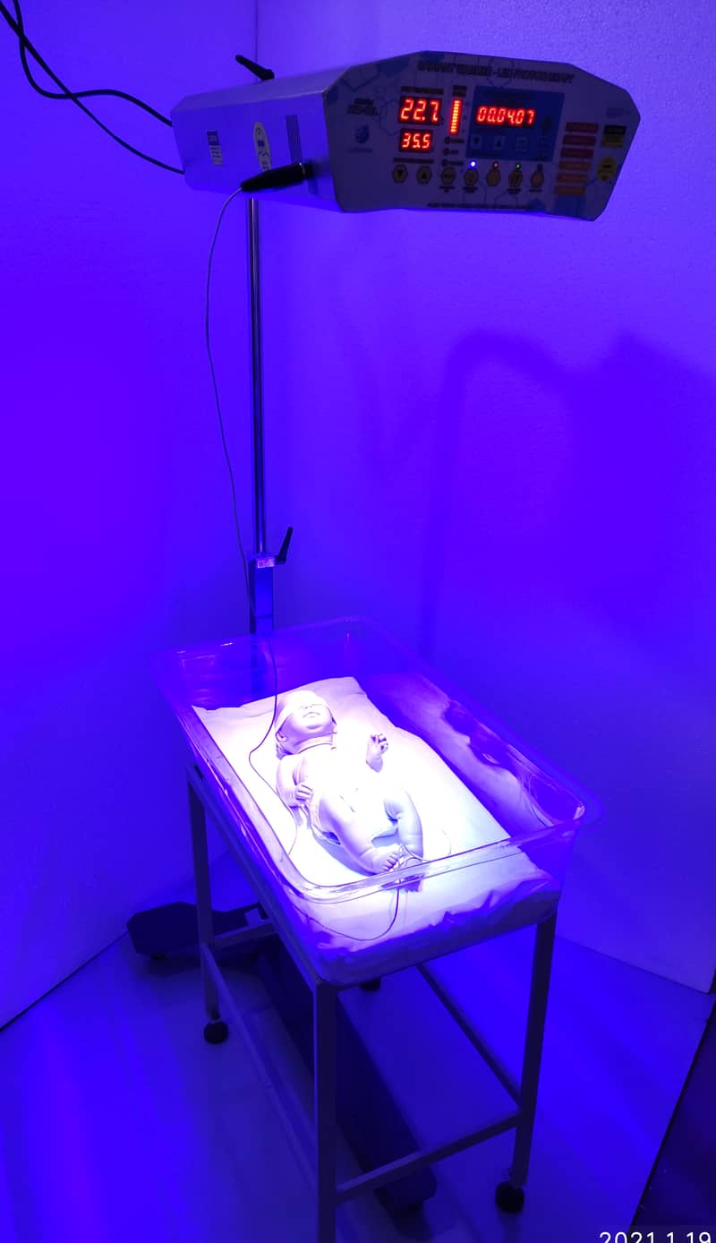 BL-60D LED PHOTOTHERAPY LIGHT and Infant Warmers incubator new Rental 9