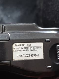 Samsung es30 zoom lens camera