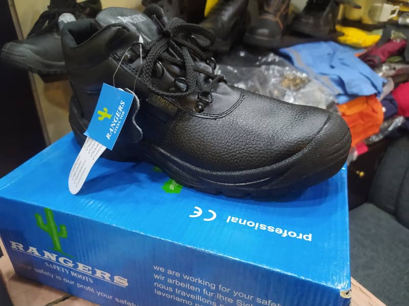 Safety shoes 4