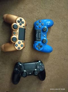 3× PS4 controllers for sale or exchange with ps2 or Xbox console.