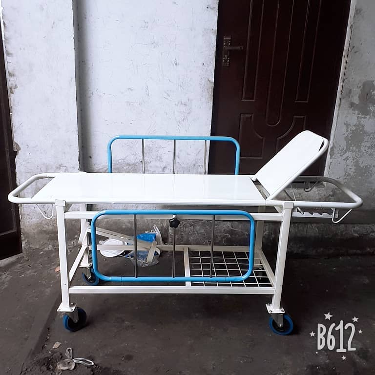 Manufacture of Emergency Crash Cart Medicine Trolley Patient Stretcher 16