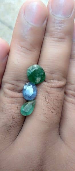 gemstone emerald natural beautiful colour ring 10