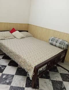 King size good quality wooden bed available reasonable price