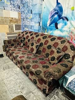 Sofa set with poshes