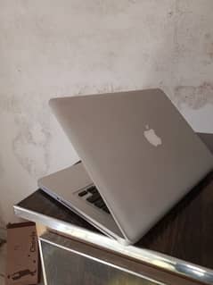 MacBook pro mid 2012