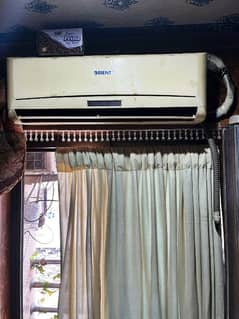 price final Orient  Ac Low Price -Excellent Condition