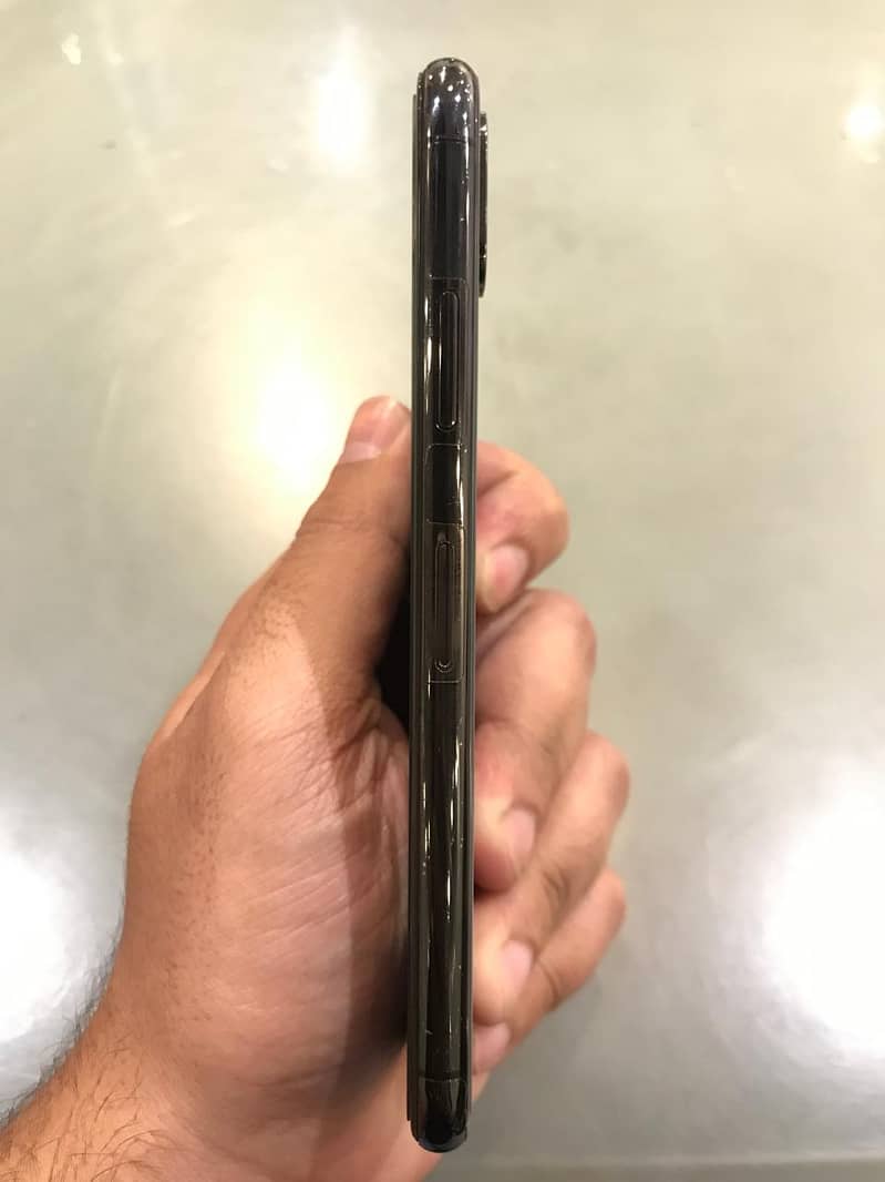 Iphone x 64 gb Pta Approved 5