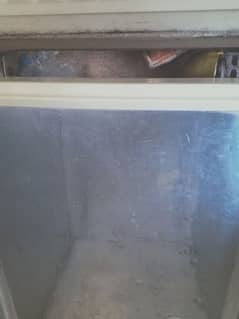 freezer in used 10/8 condition