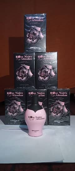 Rose noire absolue perfume