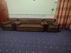 5 Seater Sofa for Sale in Good condition