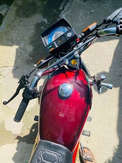 hi speed 2021 model army person used. one hand used bike