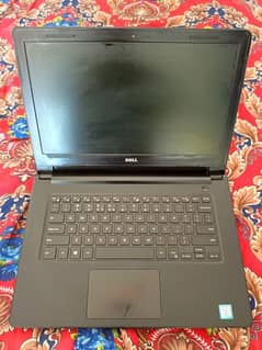 Dell laptop is for sale. core i7, 7th Geb