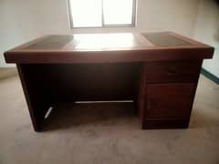 Office table and chair for sale