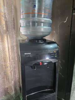 Orient Water Dispenser With Bottle