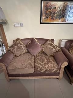 rarely used sofa set in excellent condition
