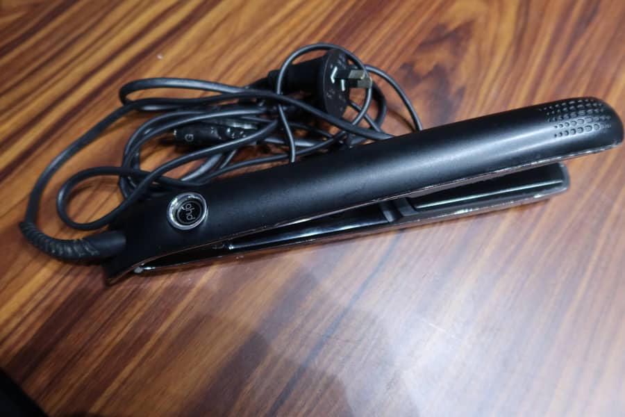 GHD 6.0 Original Professional Hair Straightener In Good Condition 5