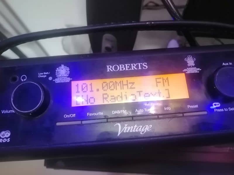 Roberts Digital Radio Vintage England 2