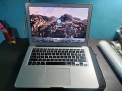 MacBook Air (Excellent condition)