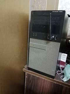 Dell Tower with 22 inches LED and keyboard and mouse and cables