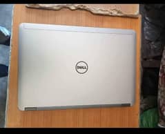 Dell laptop 4/320 Good Condition