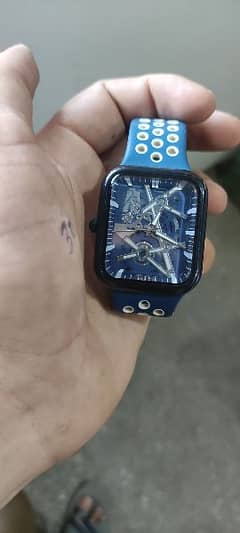 watch this watch is beautiful Lock agar Pasand Hain loo werna matnloo