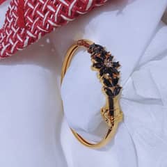 Gold plated zarcon bracelet