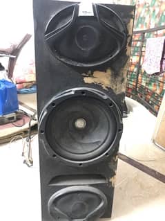 Woofer Speakers and Amplifier