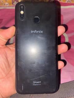 Infinix smart 4 storage 2/16 with mamory card option. urgent sale
