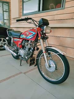 Exceptional Condition: Honda CG 125 - 10/10 Beauty!" whatapp only