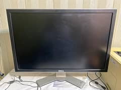 Dell LED 32 inch monitor available in very good condition