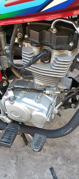 Honda 125 Red 2023 model 1