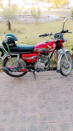 Honda Red color 125 for sale urgent mint condition